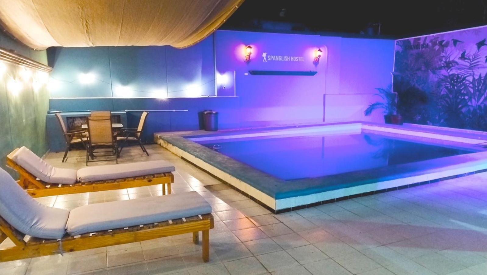 Spanglish Hostel Вальядолид Экстерьер фото