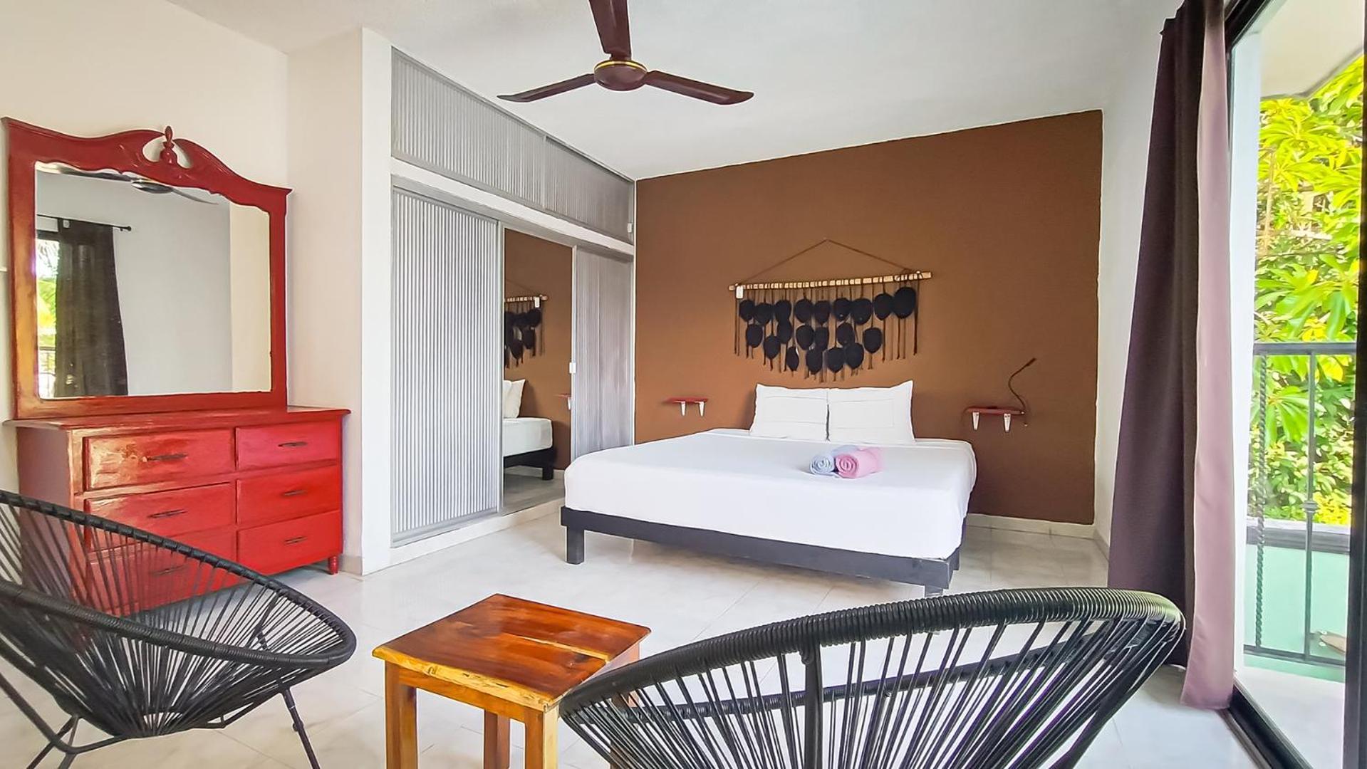 Spanglish Hostel Вальядолид Экстерьер фото